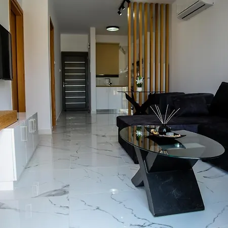 Apartment Sea Side In Kato Paphos