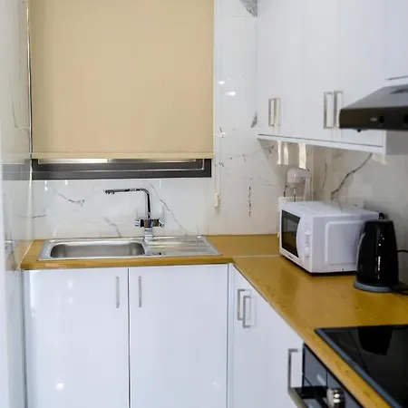 Apartment Sea Side In Kato Paphos