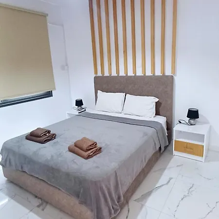 Sea Side In Kato Apartment *