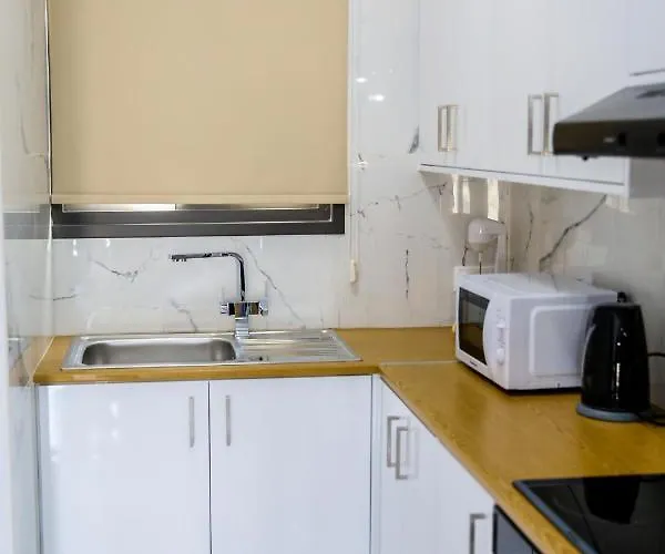 公寓 Sea Side In Kato Paphos